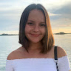 Meet your Posher, Rebecca
